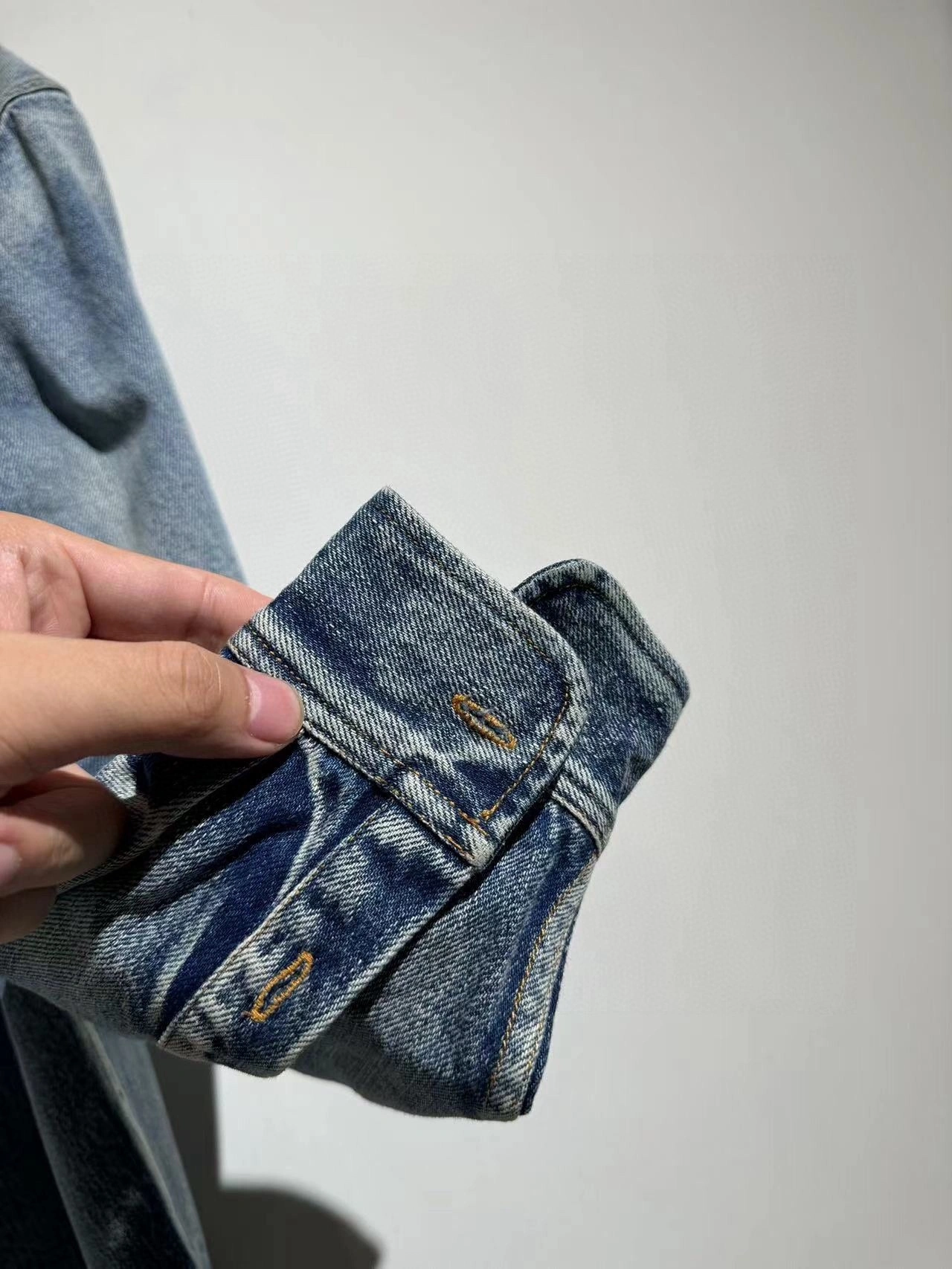 wg.luxury-- Yv5s CASSANDRE oversized item:D-F054J2327